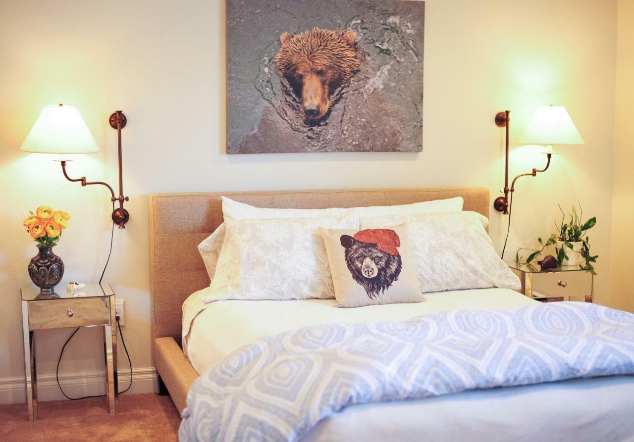 Cranky Crow Bed & Breakfast Kodiak Exterior photo